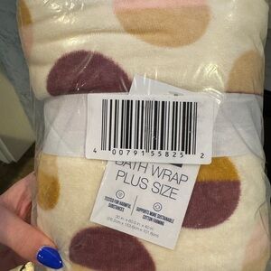 Polka Dot Bath Wrap Plus Size